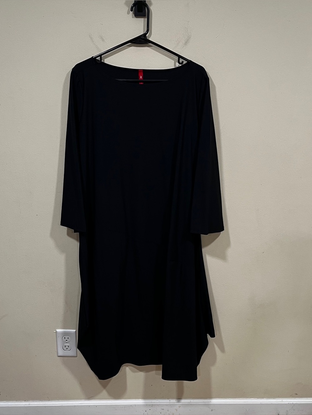 IC Collection Black Tunic dress Size XXL Pleat Detail 3/4 Sleeve  EUC